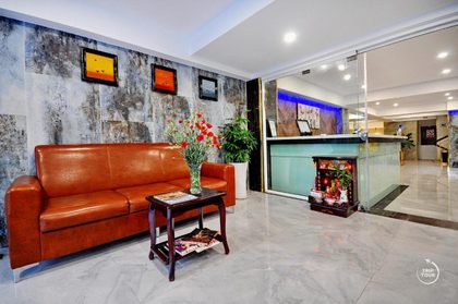 GOLDEN LOTUS HOTEL