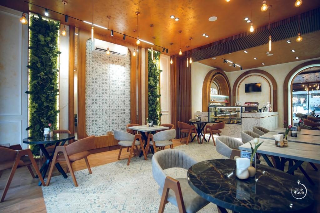 Momentum Hotel